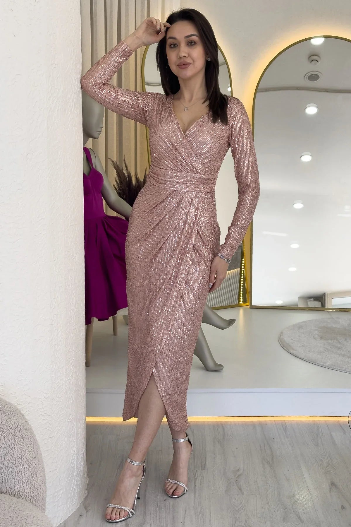 Vestido de fiesta de manga larga con diseño de lentejuelas y