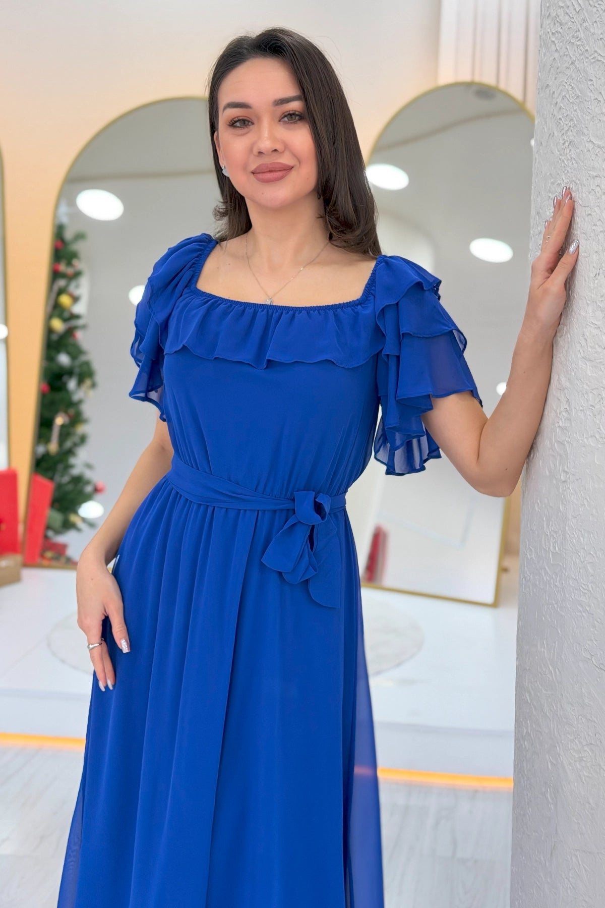 Saks Mavi Volanlı Madonna Yaka Büyük Beden Şifon Elbise