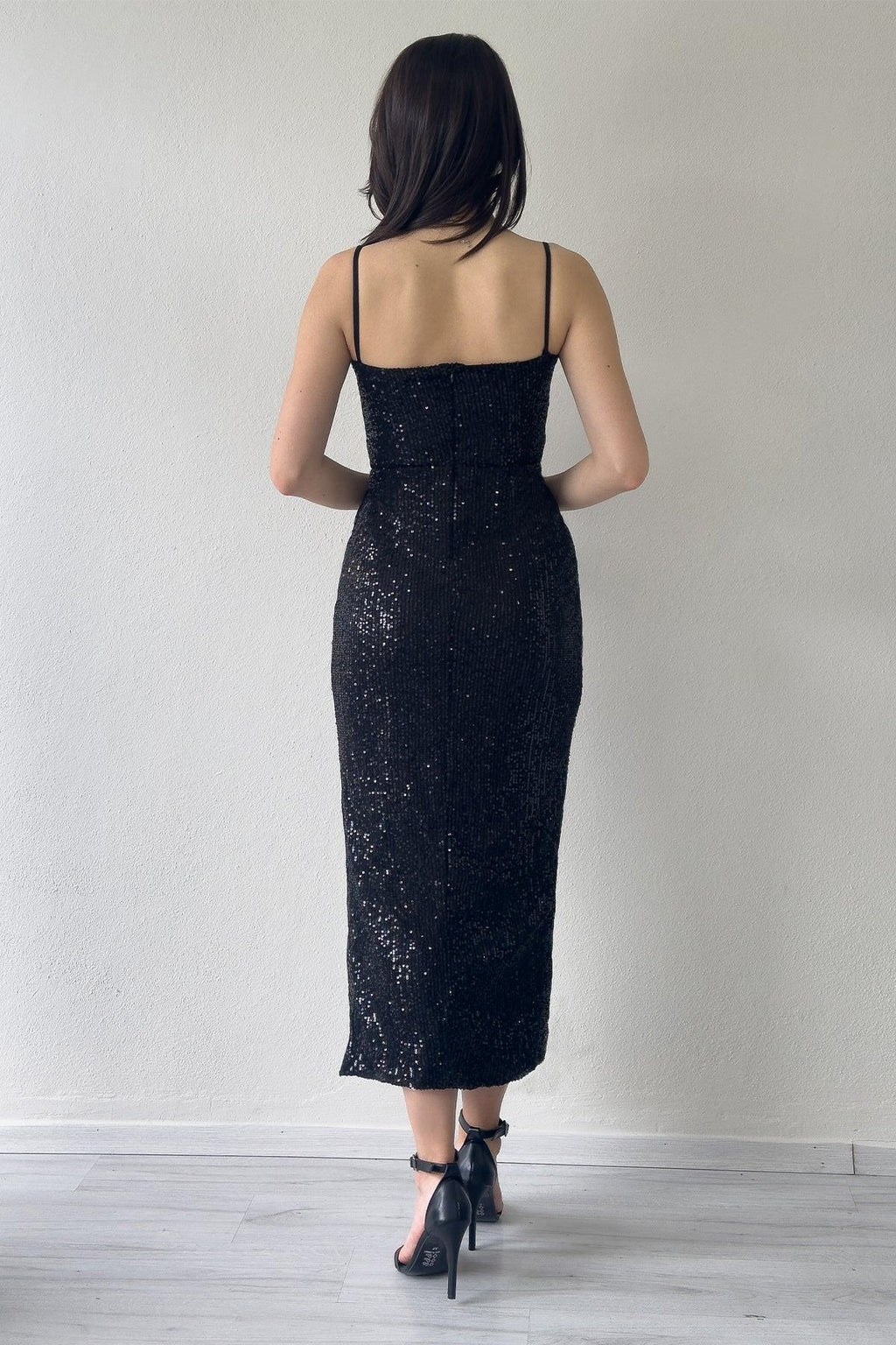 Siyah Askılı Pul Payet Kruvaze Yırtmaçlı  Abiye Elbise