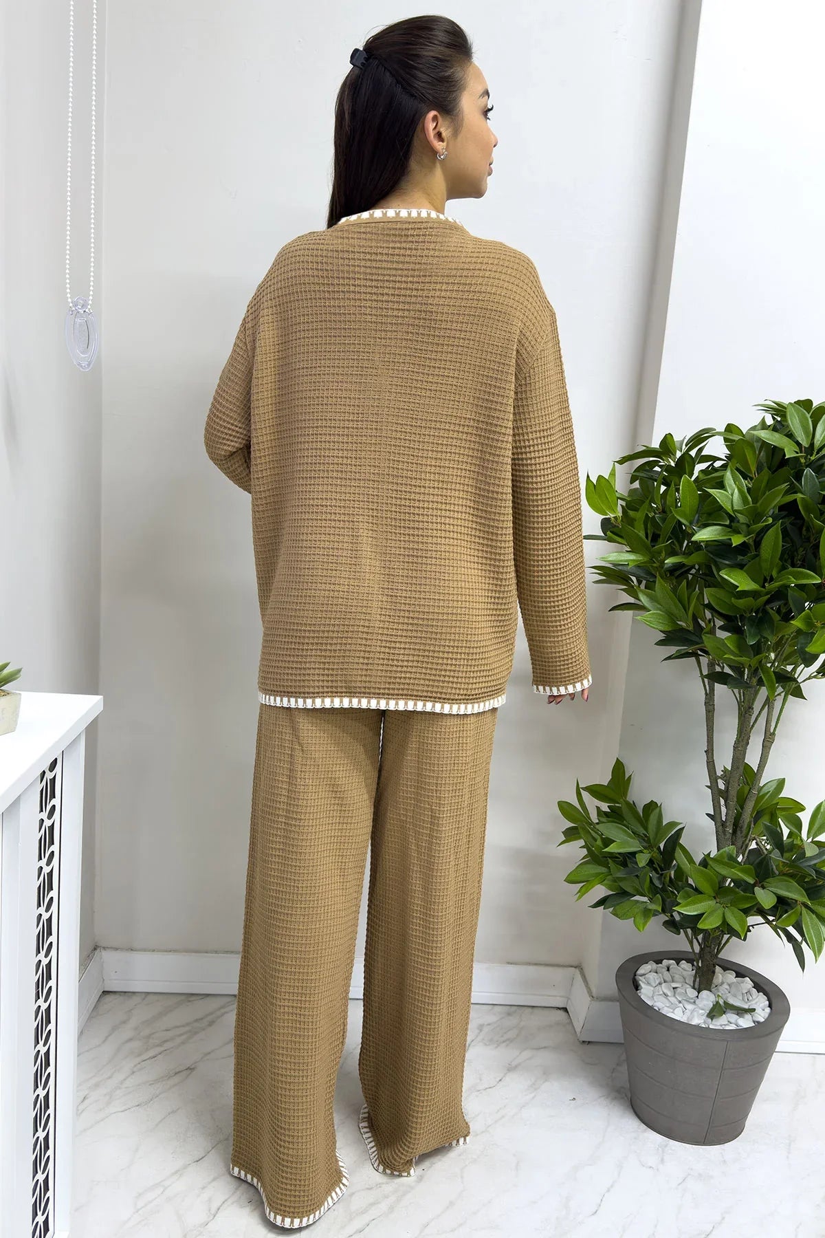 Kadın Kroşetalı Tabi Triko Pantolon Hırka Takım