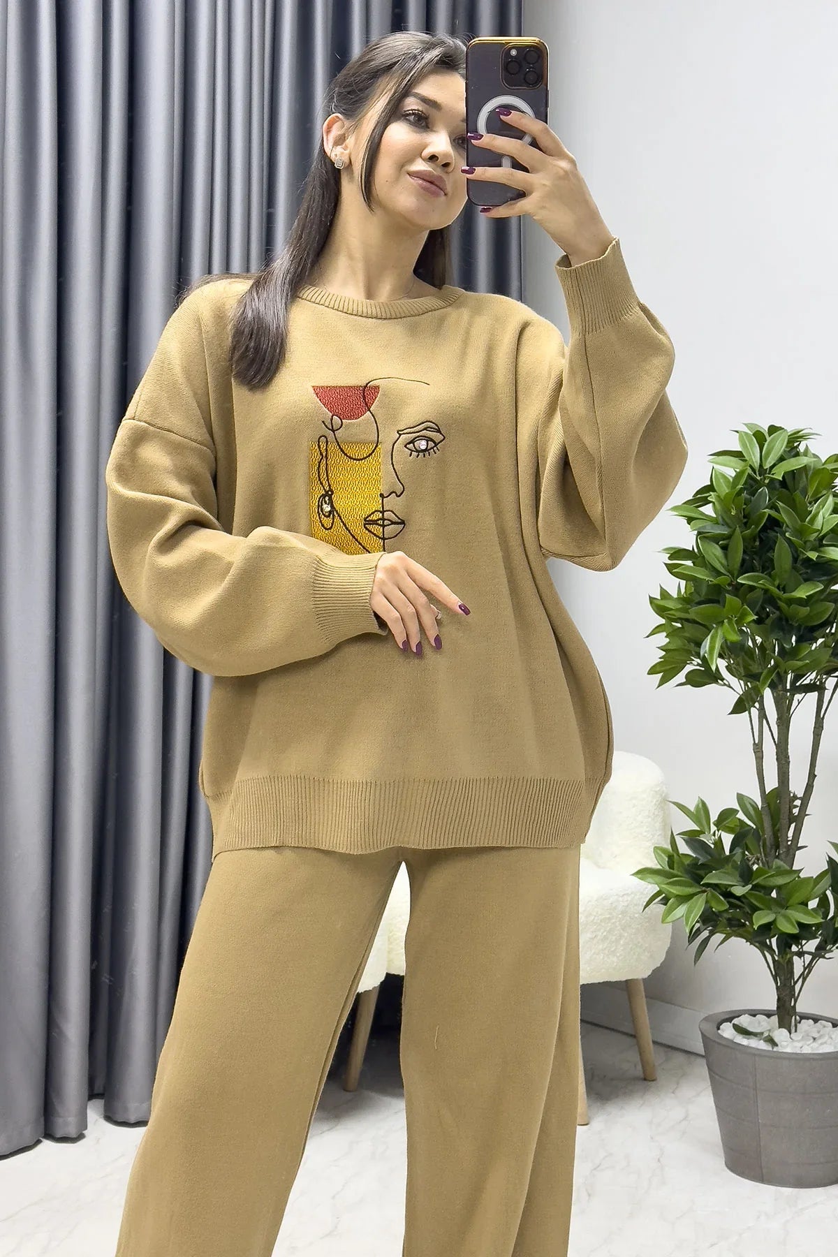 Kadın Taba Yüz Desen Nakışlı Triko İkili Takım