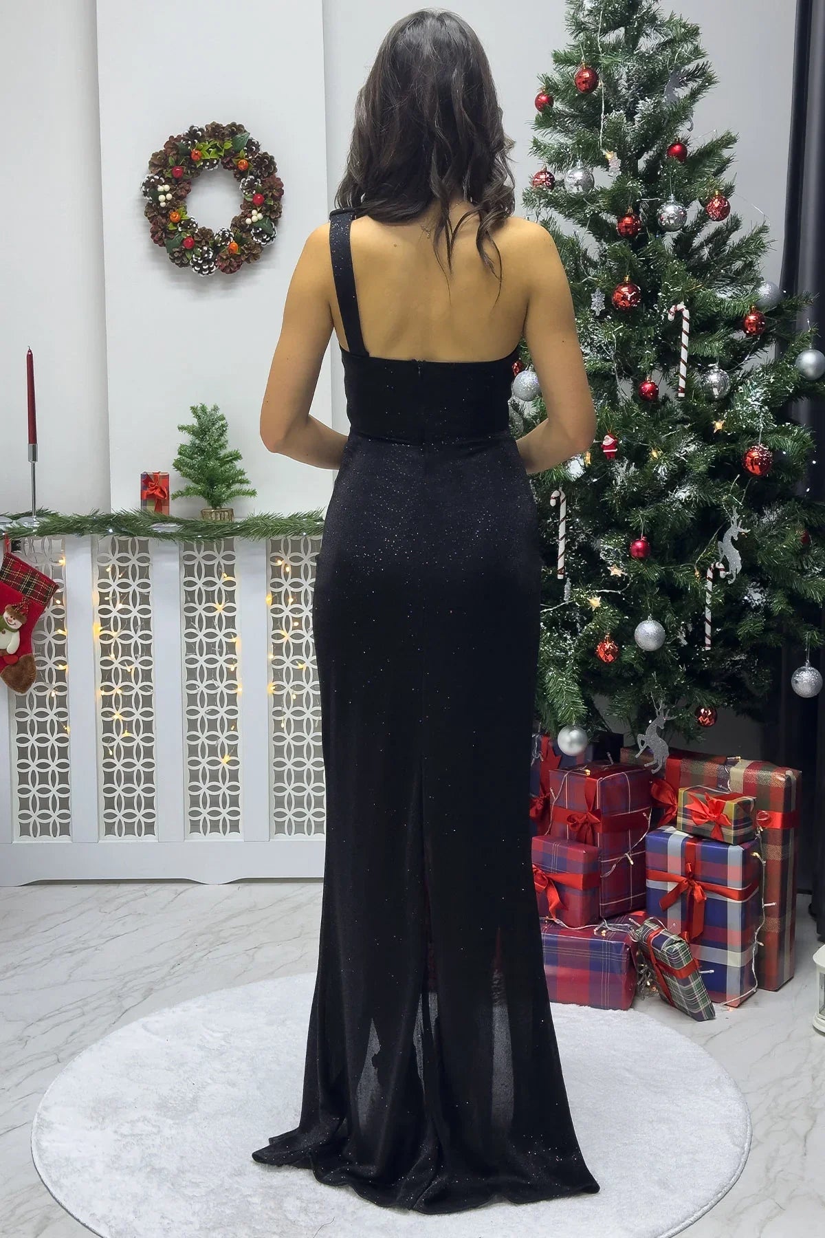 Siyah Tek Omuz Yırtmaçlı Abiye Elbise