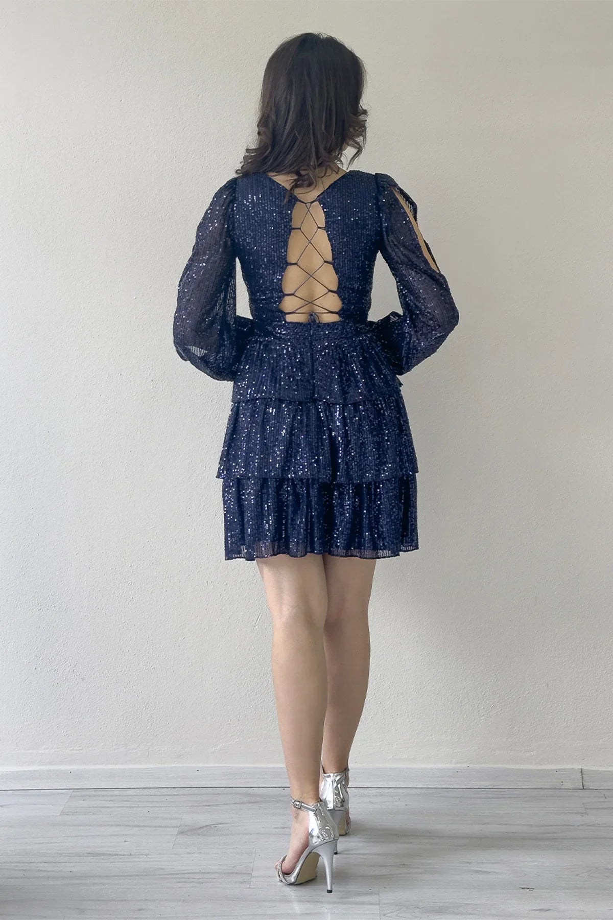 Lacivert Pul Payet Sırt Dekolteli Mini After Abiye Elbise