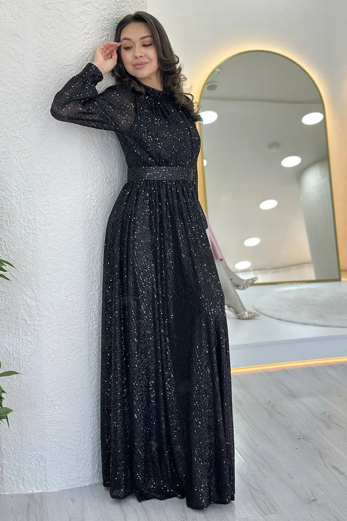 Siyah Pul Payet Büzgü Detay Maxi Abiye Elbise
