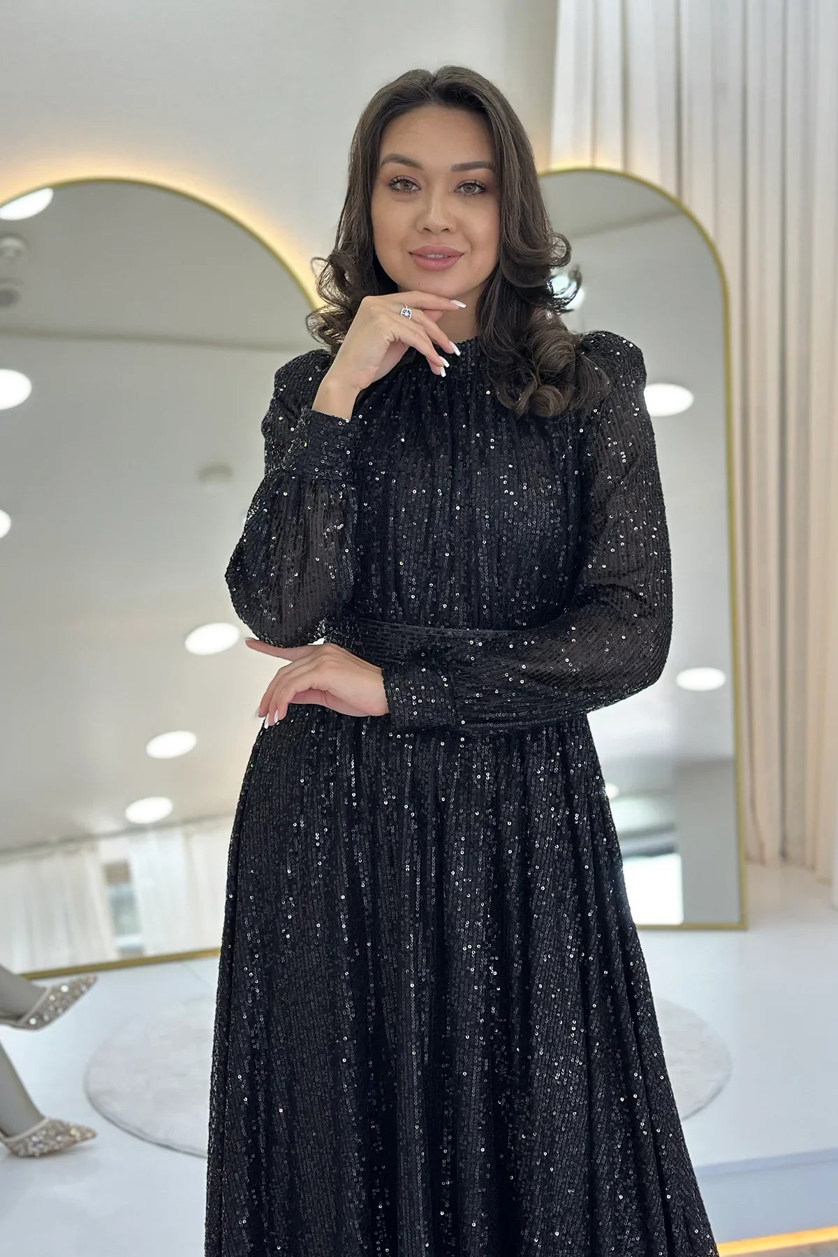 Siyah Pul Payet Büzgü Detay Maxi Abiye Elbise