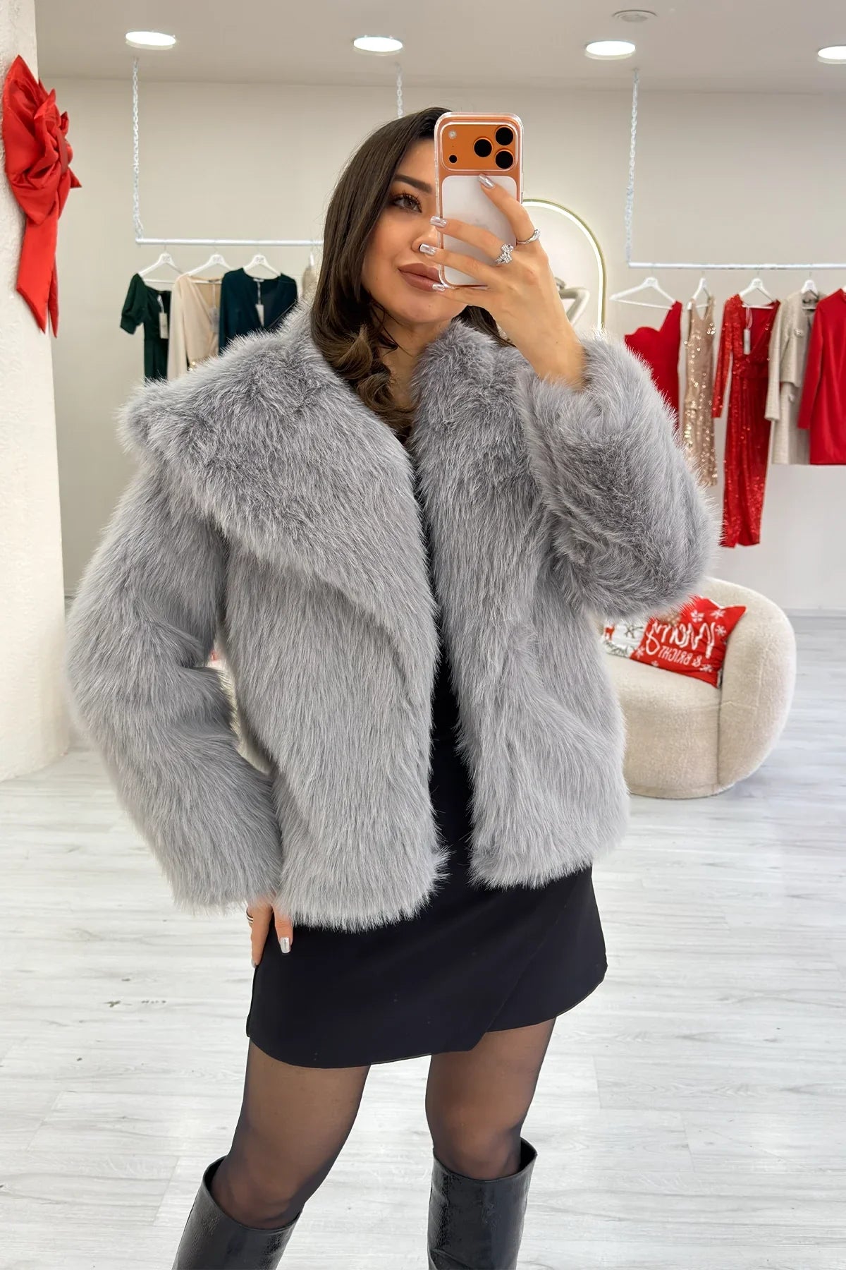 Kadın Gri Yakalı Yeni Sezon Yumuşak Peluş Kürk