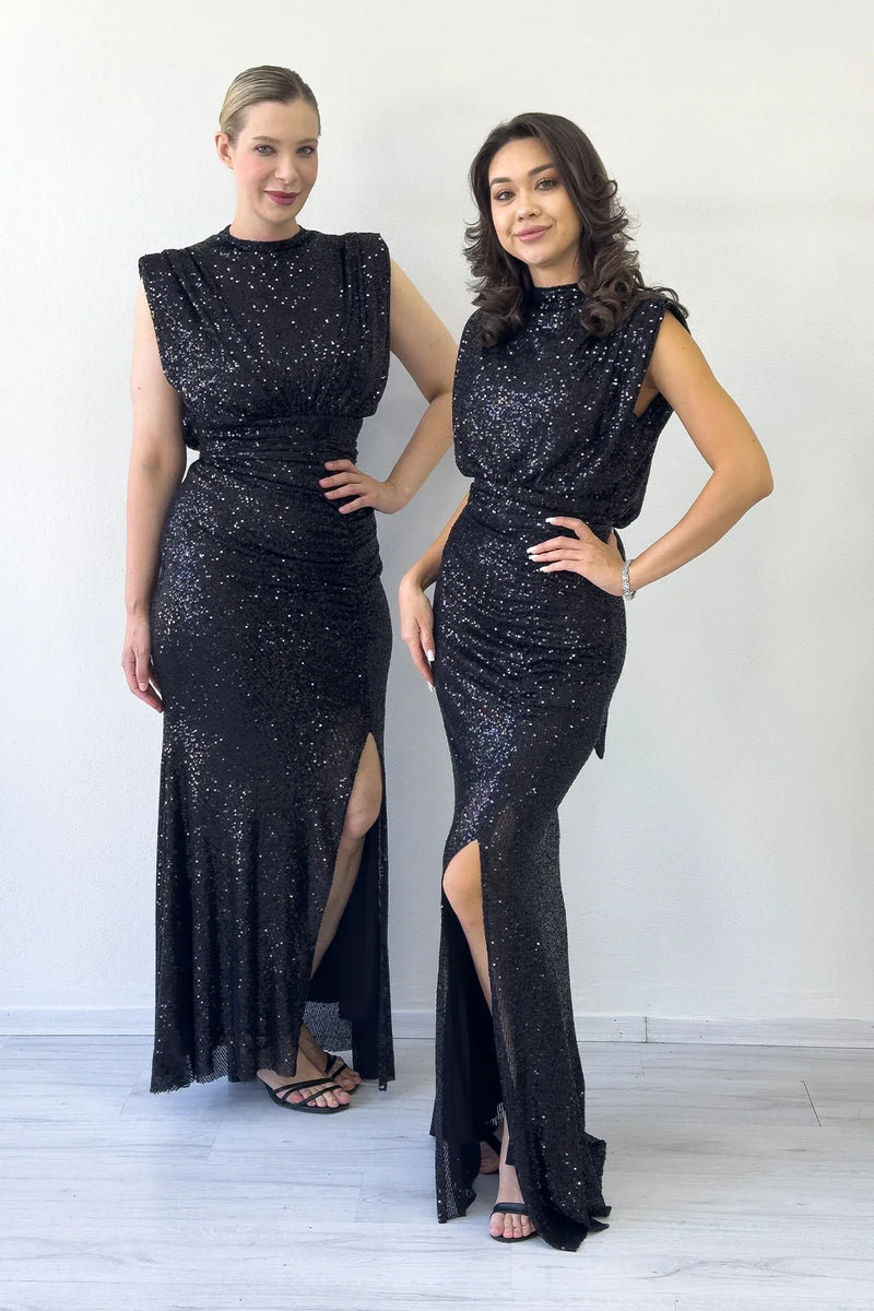 Kadın Siyah Dik Yaka Kuşak Detay Yırtmaçlı Pul Payet Abiye Elbise