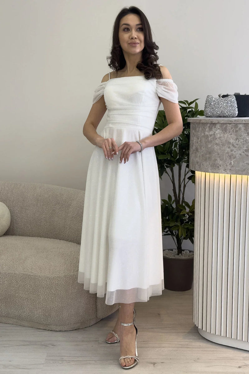 Kadın Beyaz Midi Boy Kloş Askılı Düşük Omuz Abiye Elbise