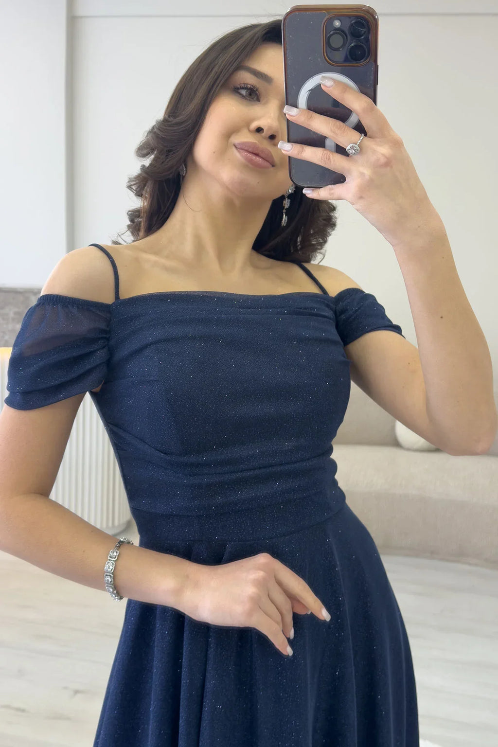 Kadın Lacivert Midi Boy Kloş Askılı Düşük Omuz Abiye Elbise