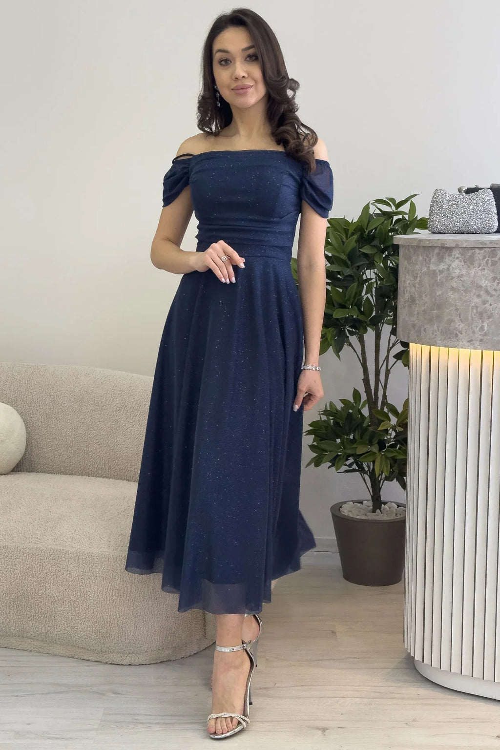 Kadın Lacivert Midi Boy Kloş Askılı Düşük Omuz Abiye Elbise