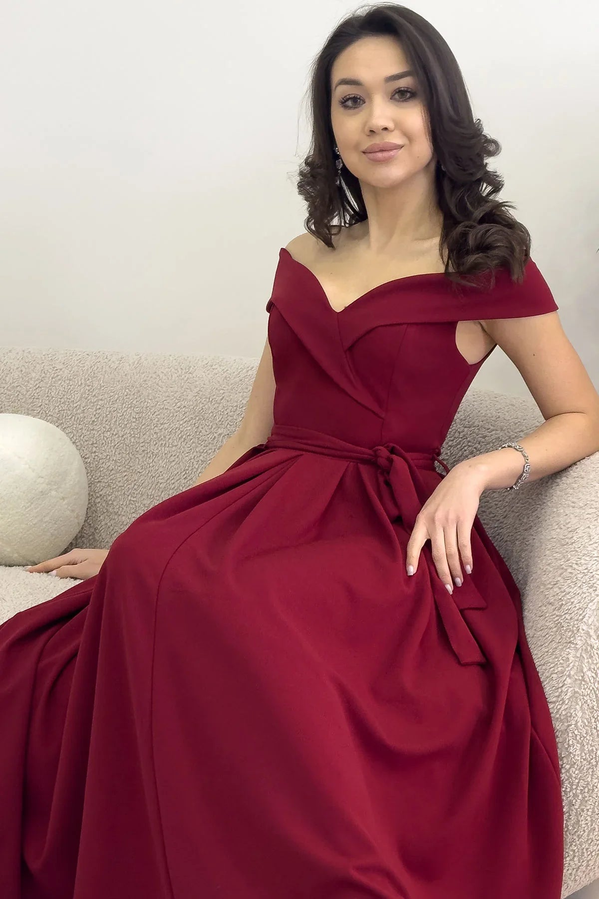 Kadın Bordo Kalp Yaka Kuşaklı Midi Boy Elbise