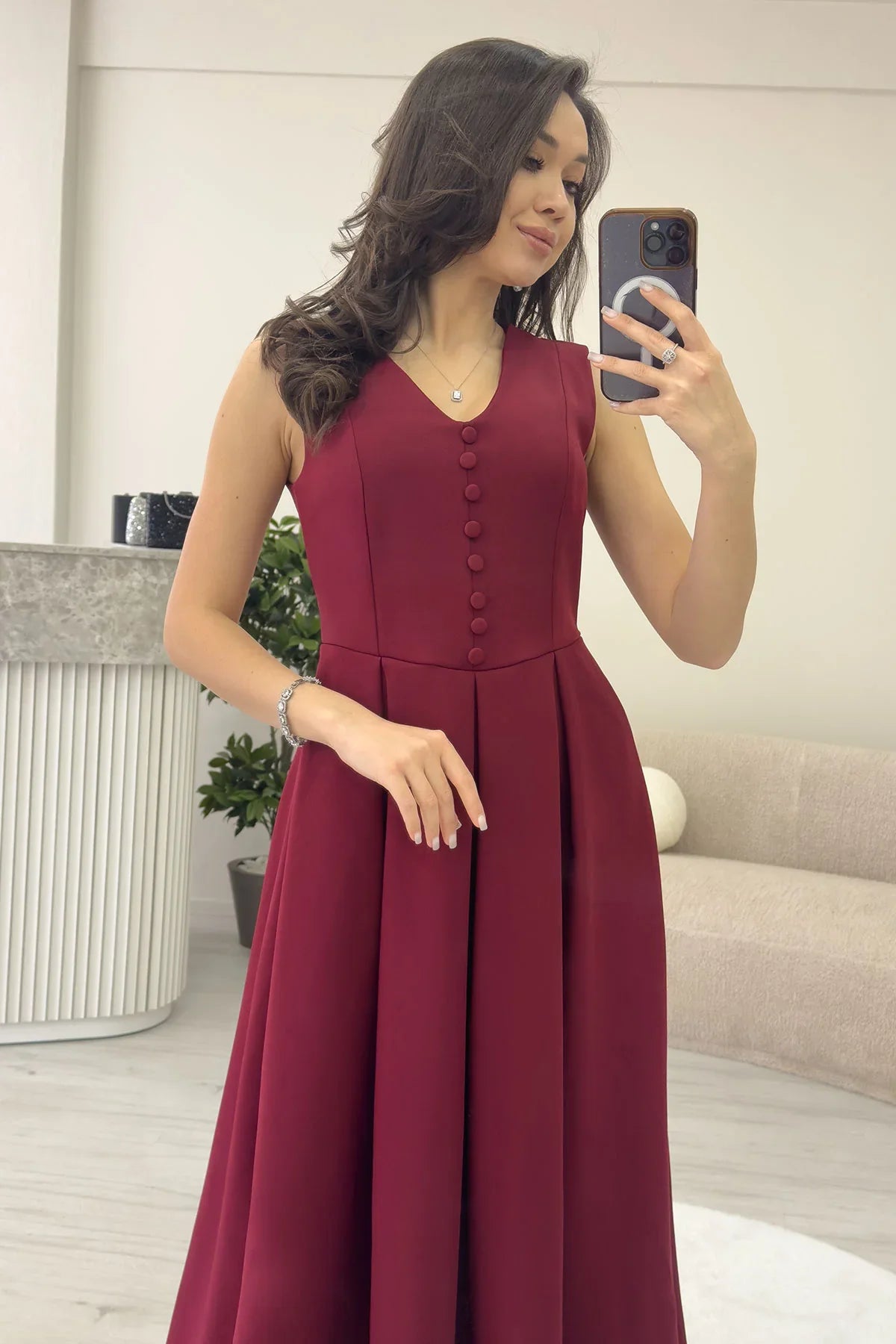 Kadın Bordo V Yaka Düğme Detay Piliseli Midi Boy Elbise