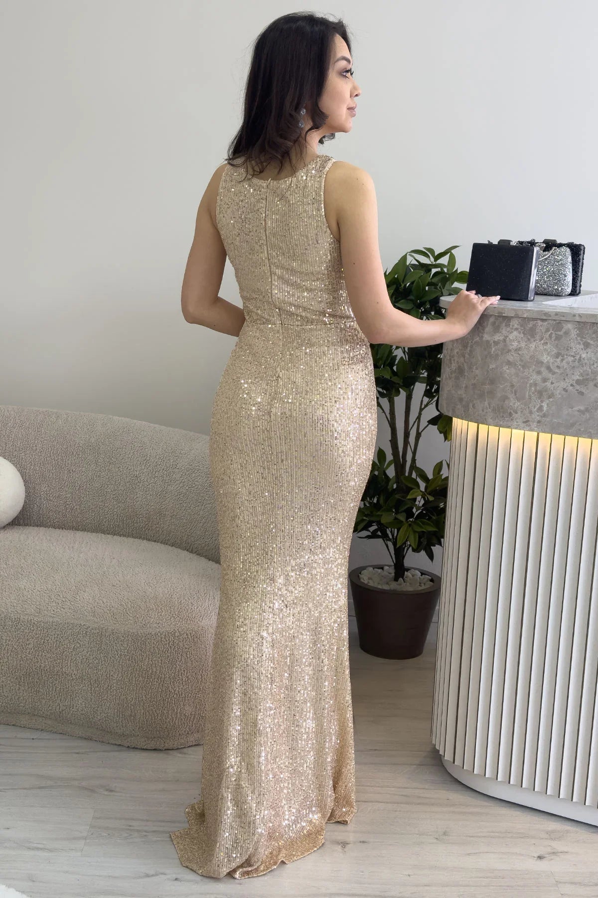 Kadın Bej Askılı Yırtmaçlı Pul Payet Abiye Elbise
