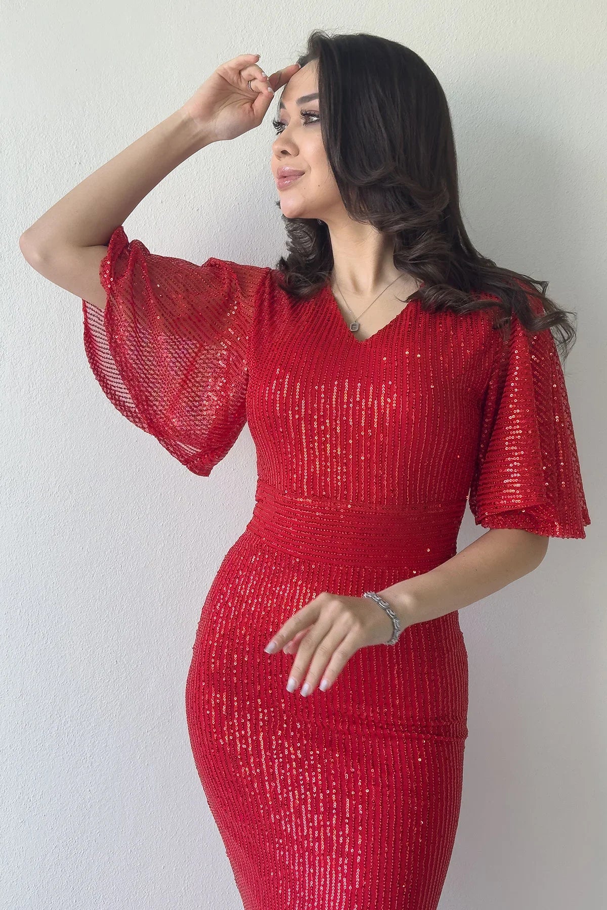 Kadın Kırmızı Volan Kol Pul Payet Balık Abiye Elbise