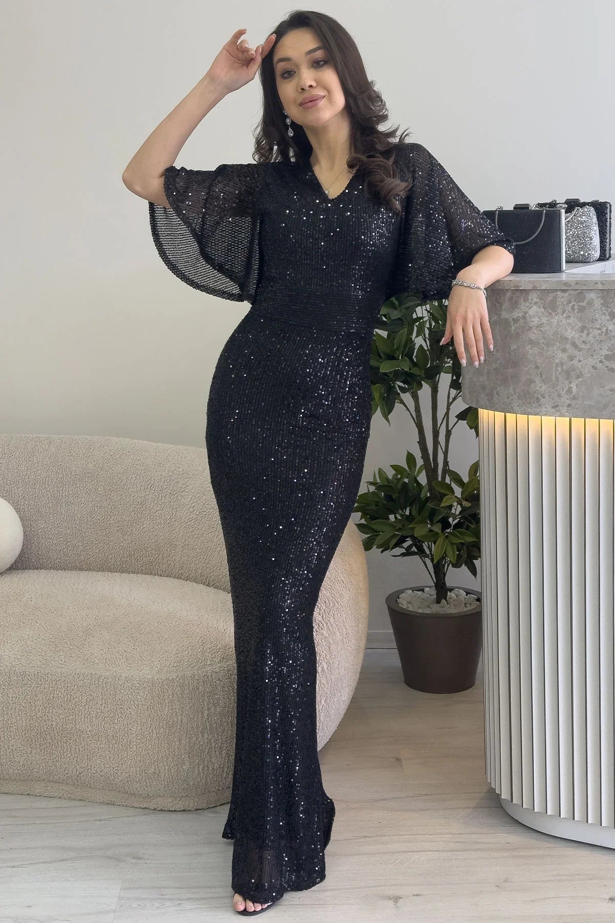 Kadın Siyah Volan Kol Pul Payet Balık Abiye Elbise