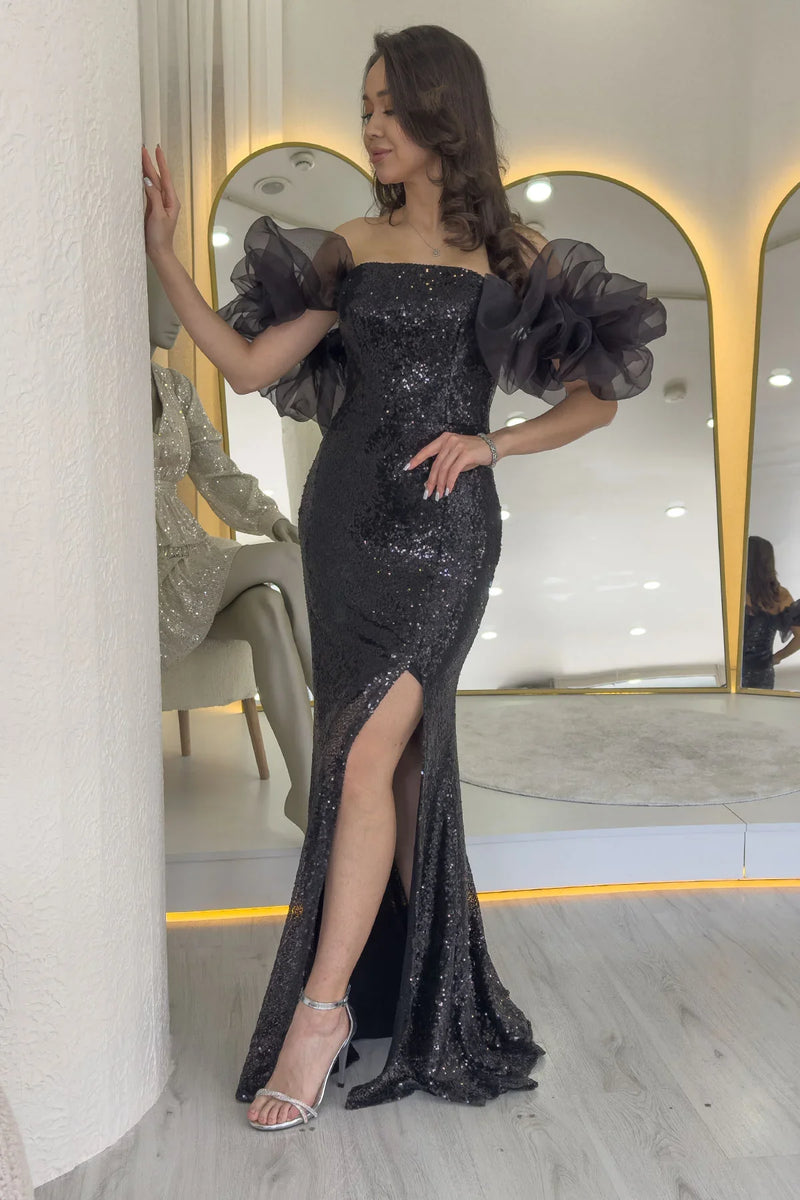 Siyah Straplez Pul Payet Yırtmaçlı Tül Kol Detaylı Abiye Elbise