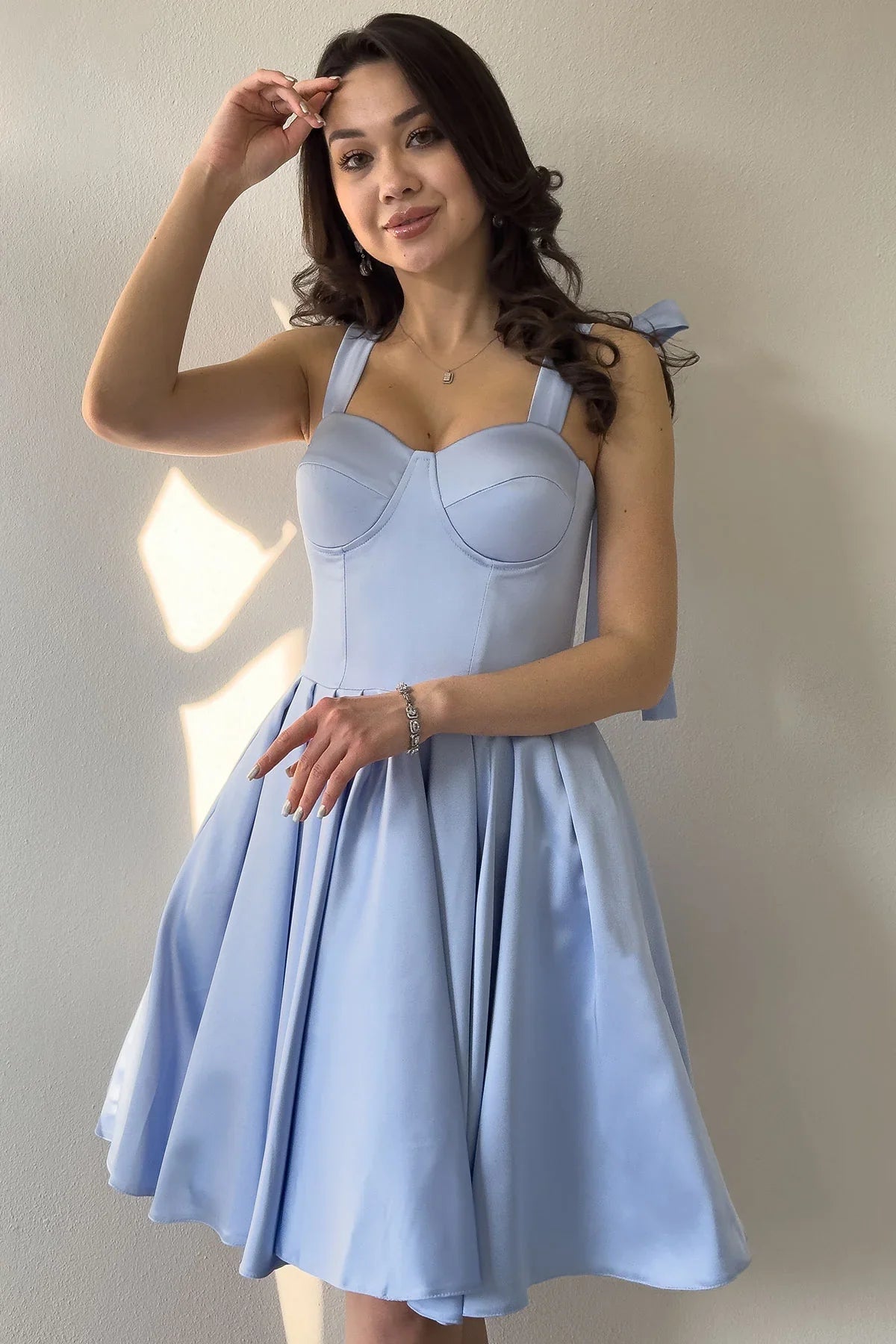 Bebe Mavisi Omuz Bağlama Detaylı Kloş Abiye Elbise