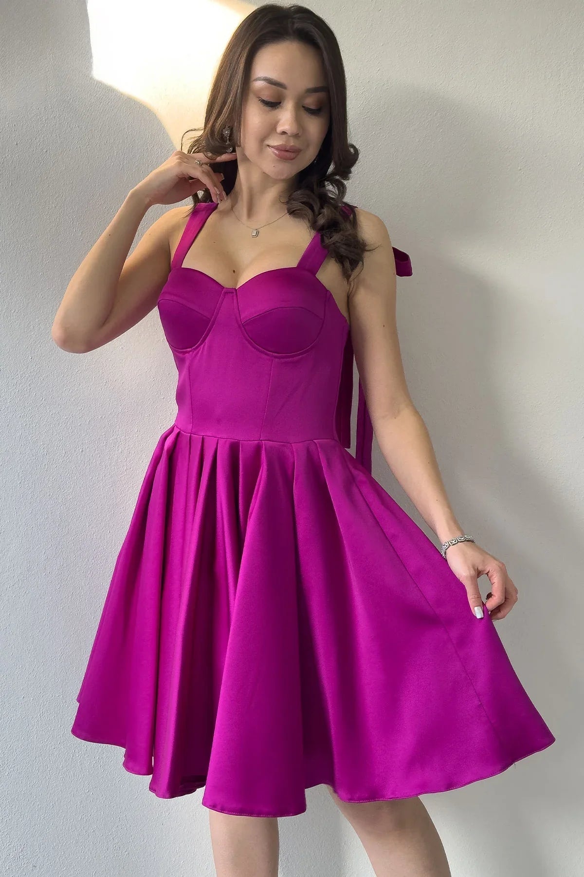 Fuşya Omuz Bağlama Detaylı Kloş Abiye Elbise