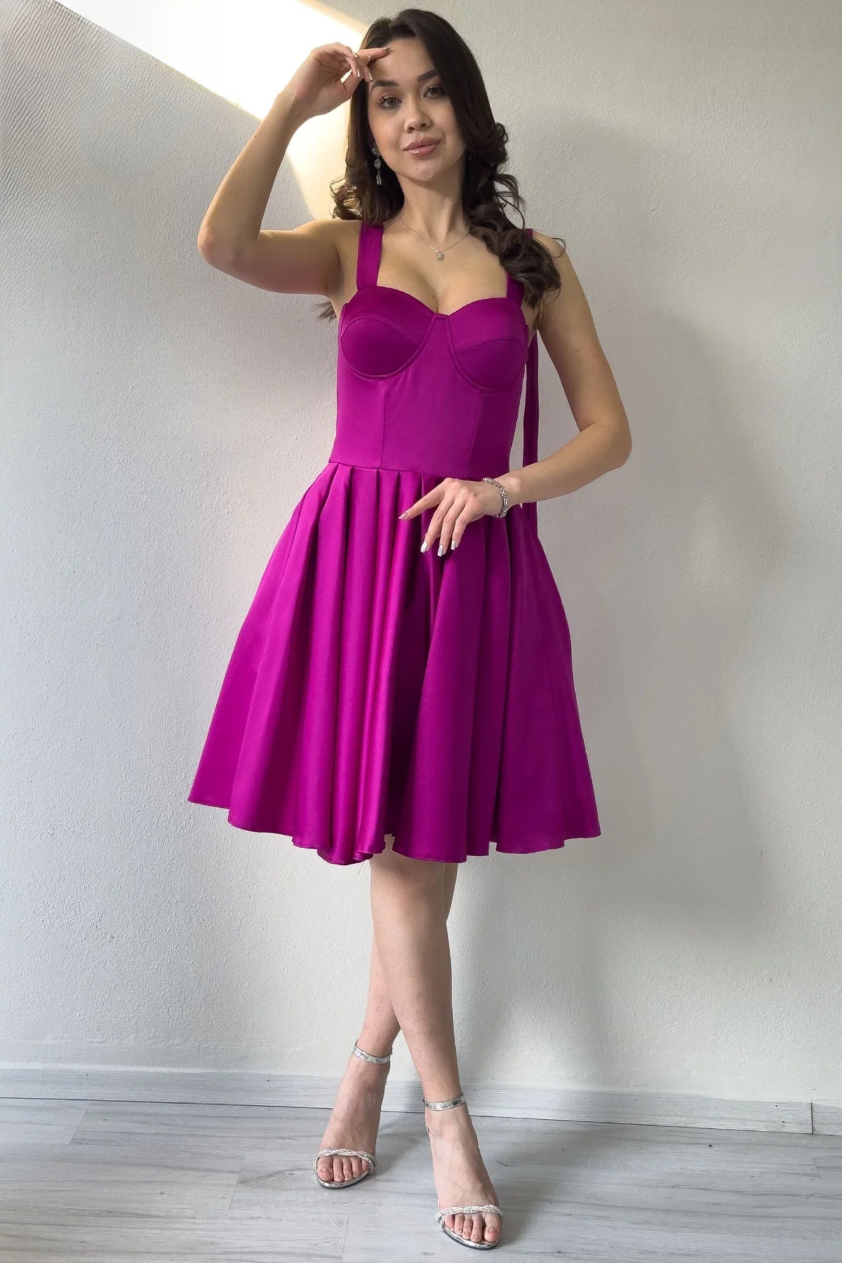 Fuşya Omuz Bağlama Detaylı Kloş Abiye Elbise