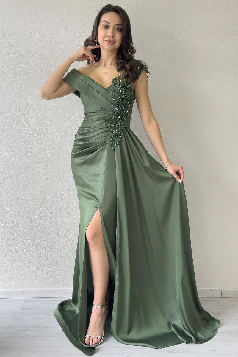 Haki Taş İşlemeli Büzgülü Saten Yırtmaçlı Abiye Elbise