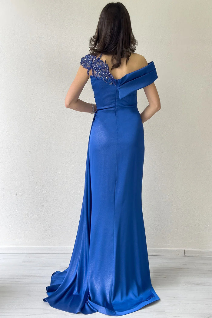 Saks Taş İşlemeli Büzgülü Saten Yırtmaçlı Abiye Elbise