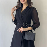 Siyah Gümüş Tokalı Uzun Kollu Piliseli Ceket Elbise