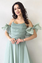 Su Yeşili Drapeli Boyundan Bağlamalı Fiyonk Kol Detay Organze Abiye Elbise