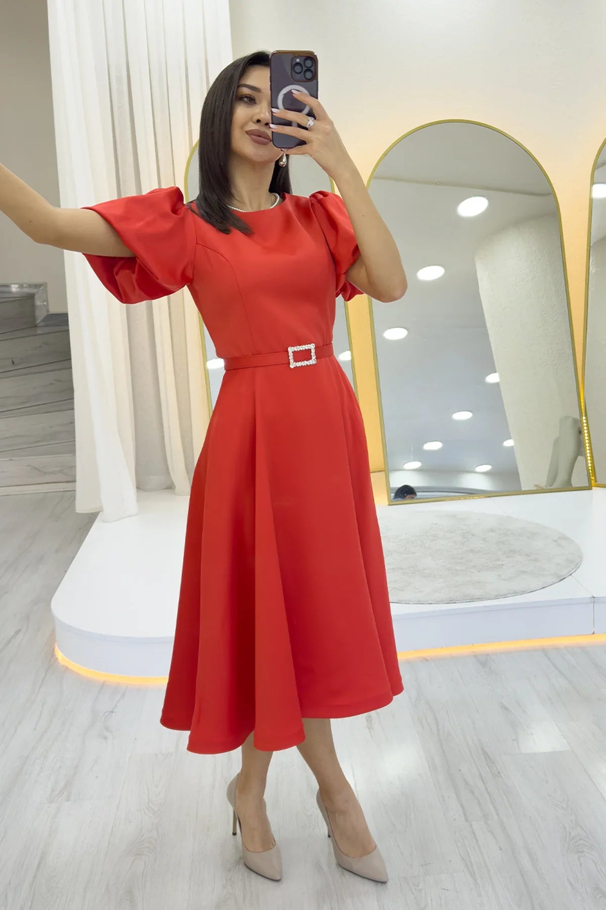 Kadın Kırmızı Balon Kol Taş Kemerli Midi Boy Saten Abiye Elbise
