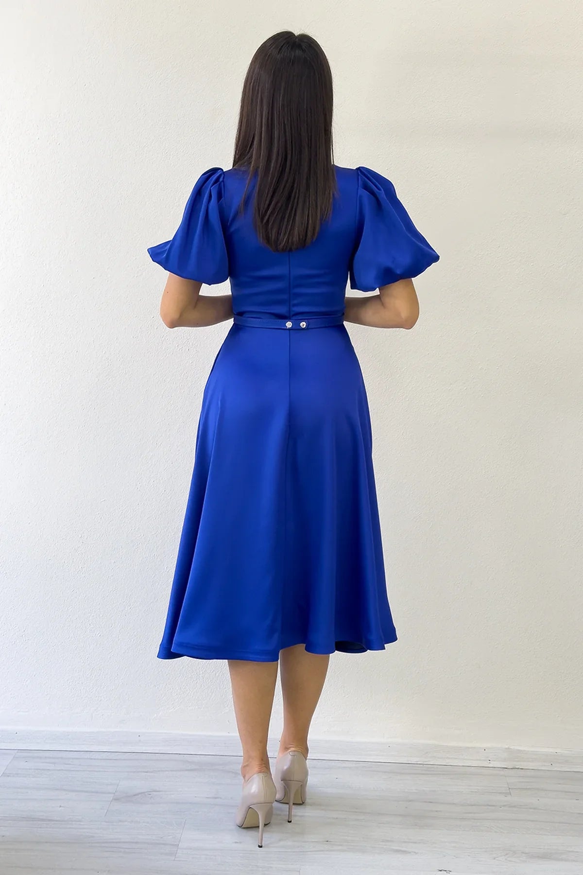 Kadın Saks Balon Kol Taş Kemerli Midi Boy Saten Abiye Elbise