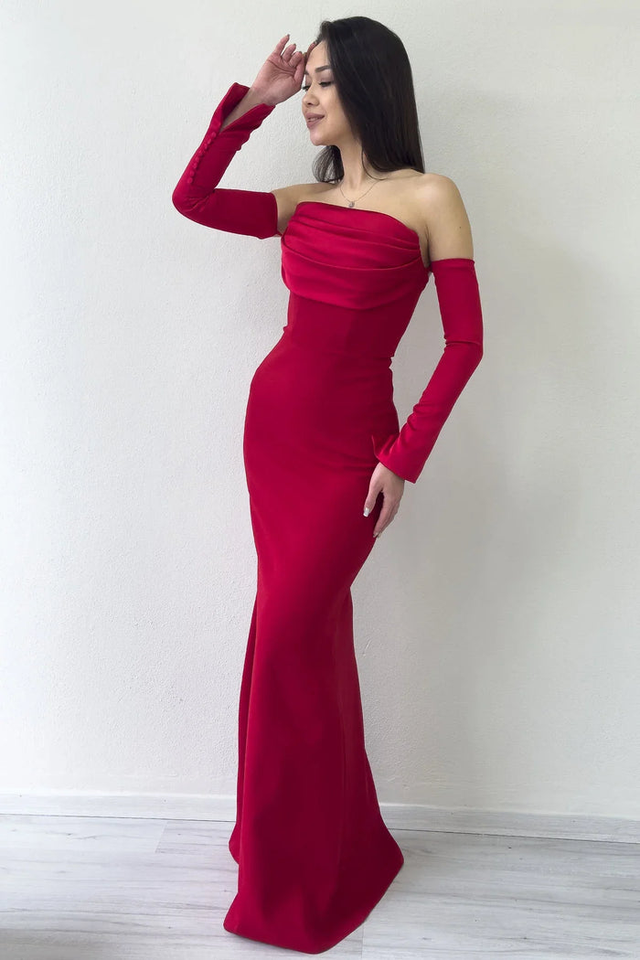 Kadın Kırmızı Straplez Kol Aksesuarlı Balık Saten Alya Elbise