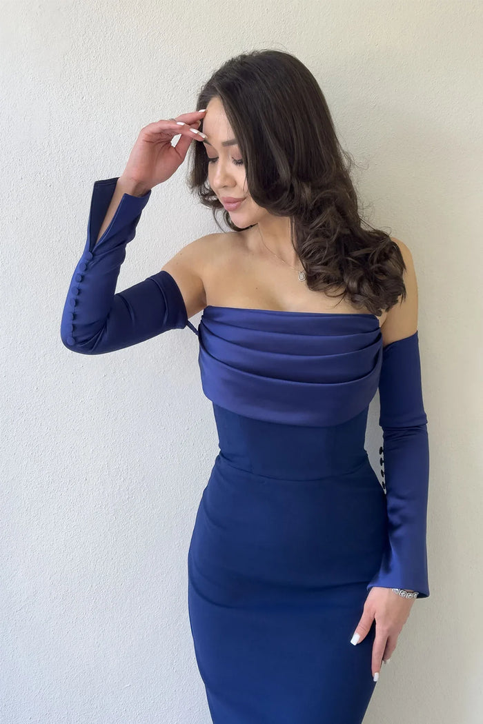 Kadın Lacivert Straplez Kol Aksesuarlı Balık Saten Alya Elbise