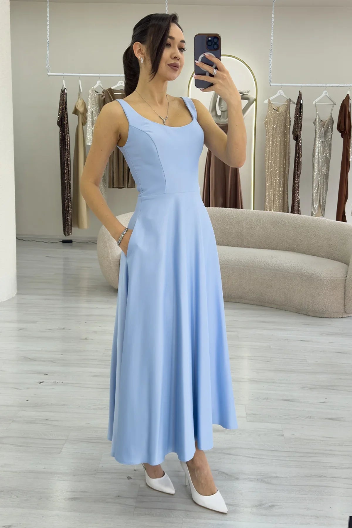 Bebe Mavi U Yaka Sırt Bağlamalı Midi Boy Saten Elbise