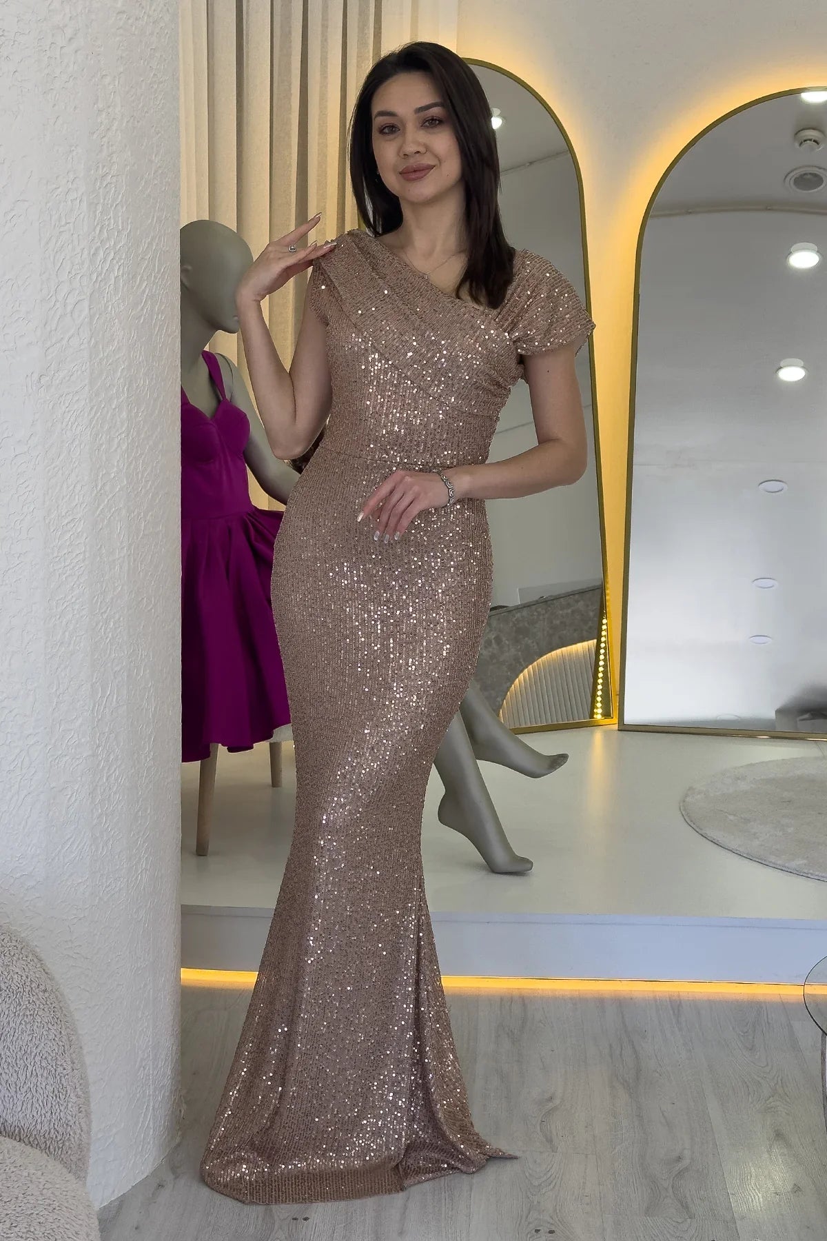 Kadın Bej Asimetrik Yaka Pul Payet Büyük Beden Balık Abiye Elbise