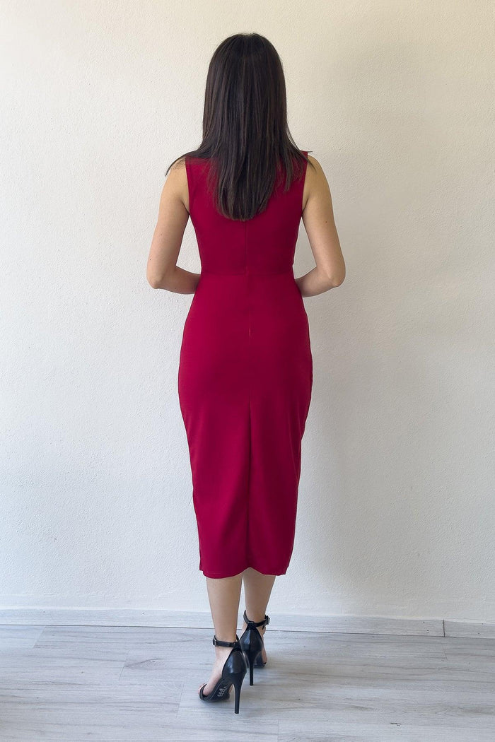 Kadın Bordo Bel Dekolteli Gold Aksesuarlı Yırtmaçlı Midi Boy Elbise 