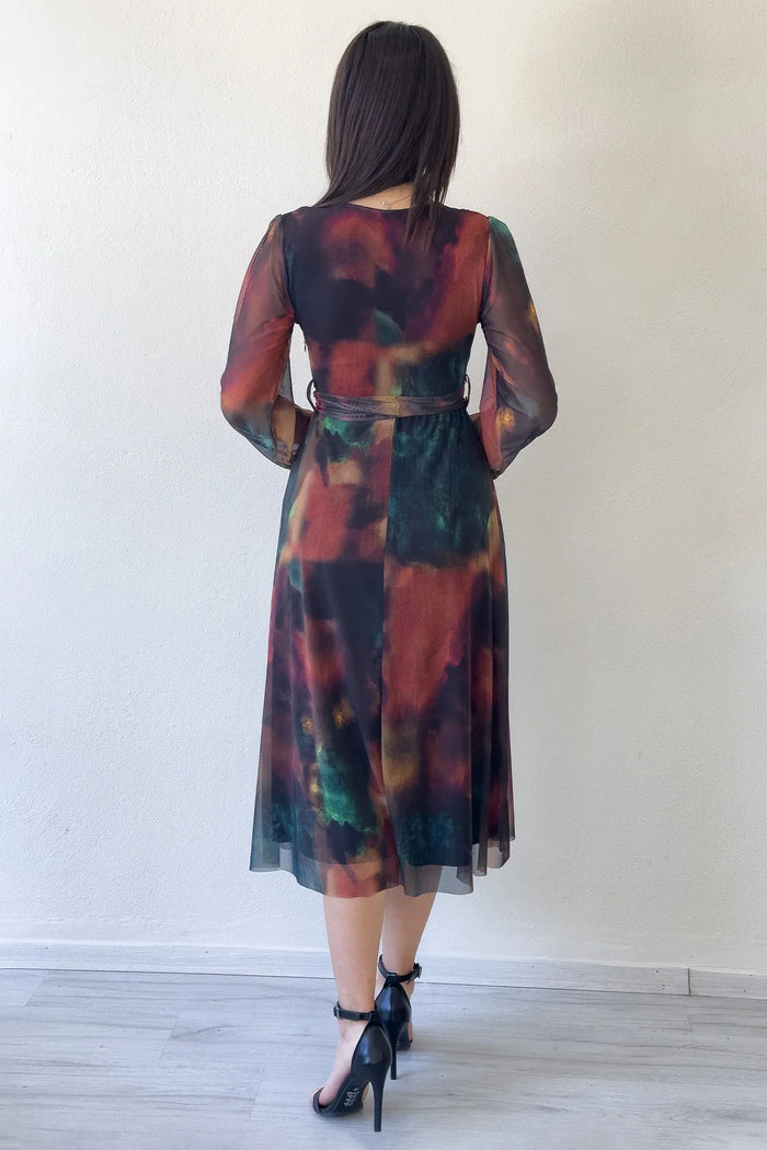 Kadın V yaka Kuşaklı Batik Desen Tül Midi Boy Büyük Beden Abiye Elbise