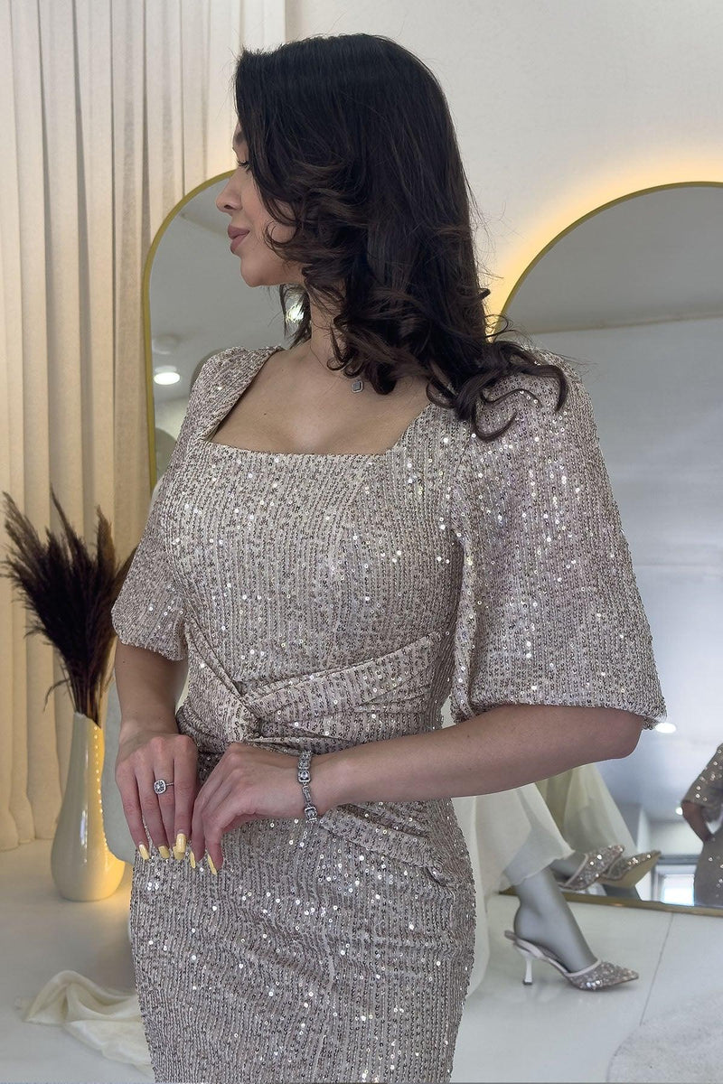 Bej Pul Payet Ön Büzgülü Balon Kol Yırtmaçlı Büyük Beden Abiye Elbise