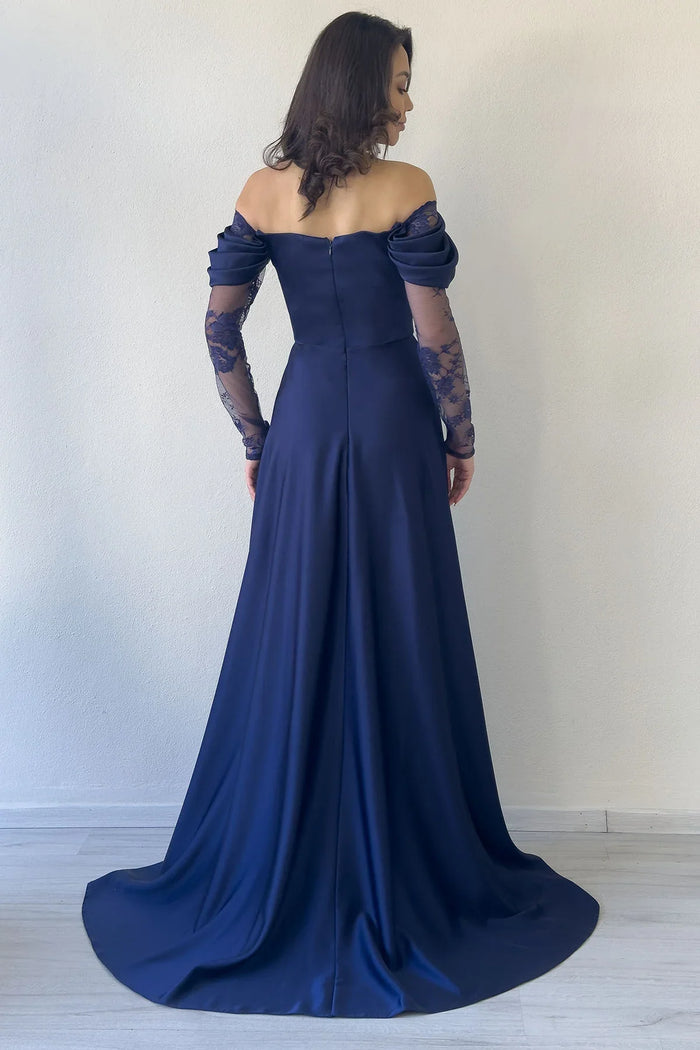 Lacivert Kayık Yaka Dantel Detaylı Düşük Omuz Saten Abiye Elbise