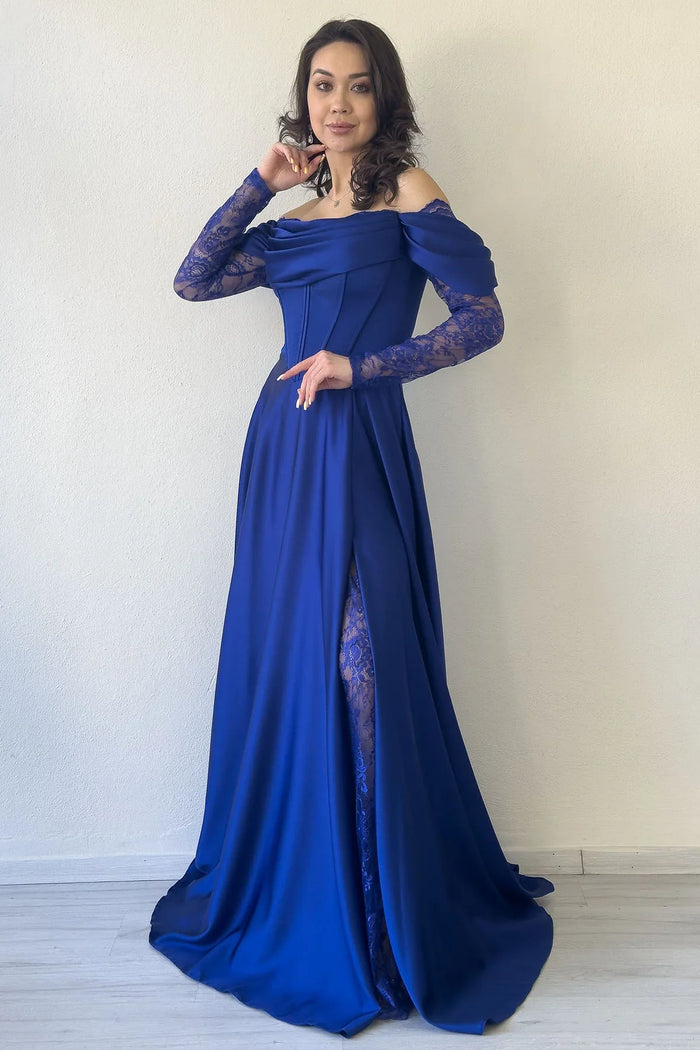 Saks Mavi  Kayık Yaka Dantel Detaylı Düşük Omuz Saten Abiye Elbise
