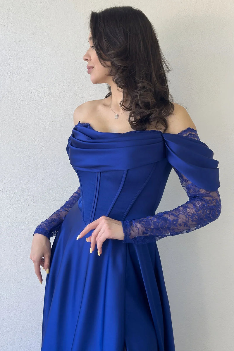 Saks Mavi  Kayık Yaka Dantel Detaylı Düşük Omuz Saten Abiye Elbise