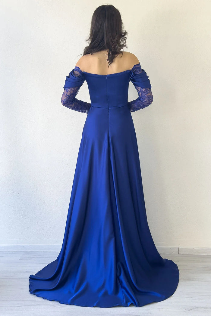 Saks Mavi  Kayık Yaka Dantel Detaylı Düşük Omuz Saten Abiye Elbise