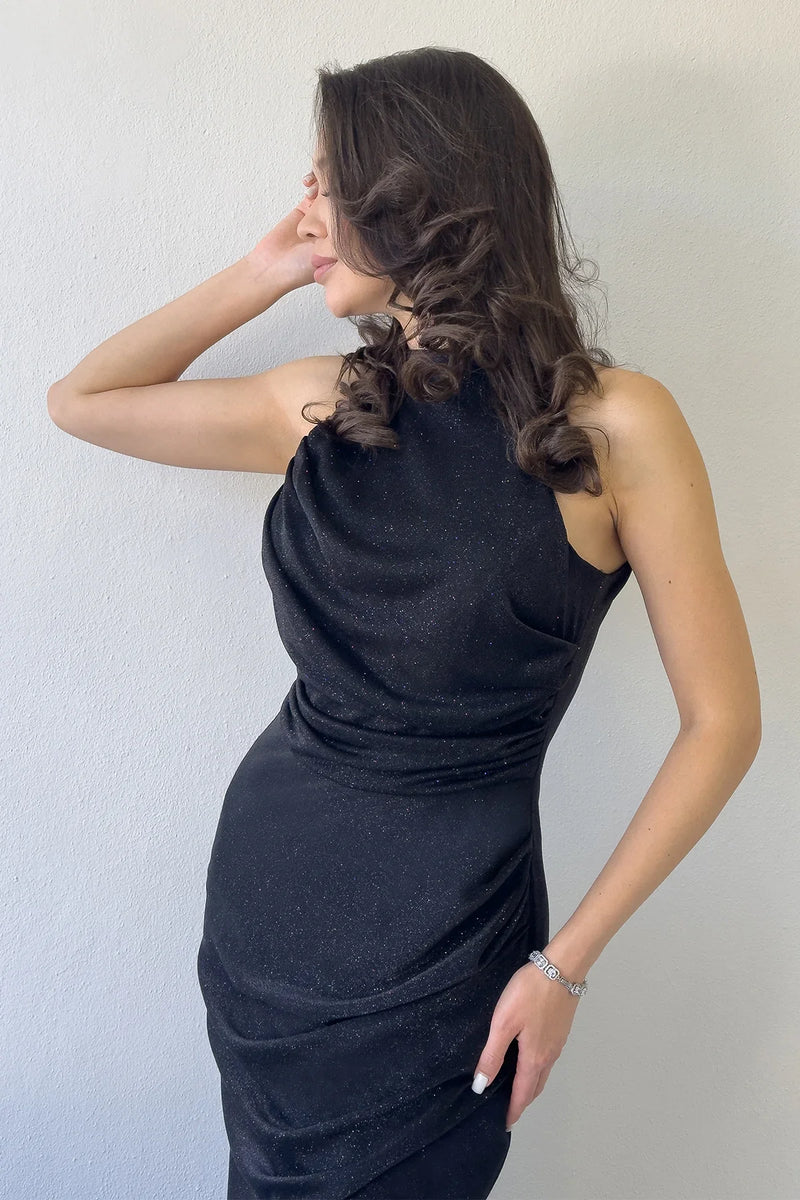 Siyah Halter Yaka Simli Drapeli Yırtmaçlı Abiye Elbise