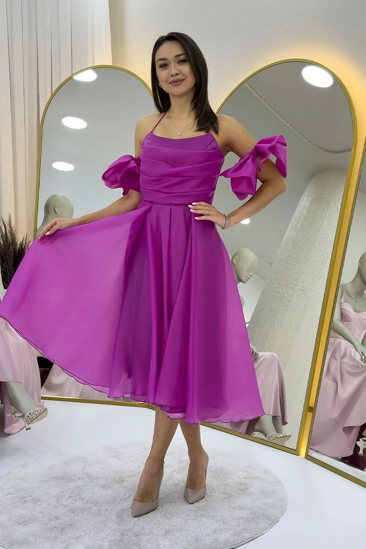 Fuşya Drapeli Boyundan Bağlamalı Fiyonk Kol Detay Kısa Abiye Elbise 