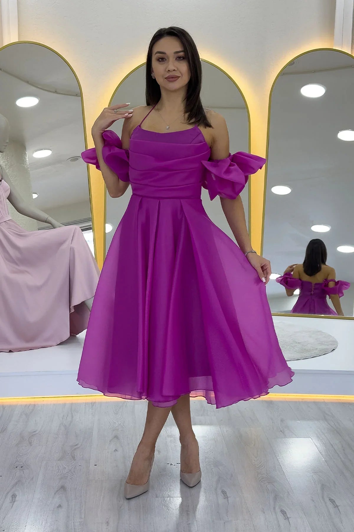 Fuşya Drapeli Boyundan Bağlamalı Fiyonk Kol Detay Kısa Abiye Elbise 