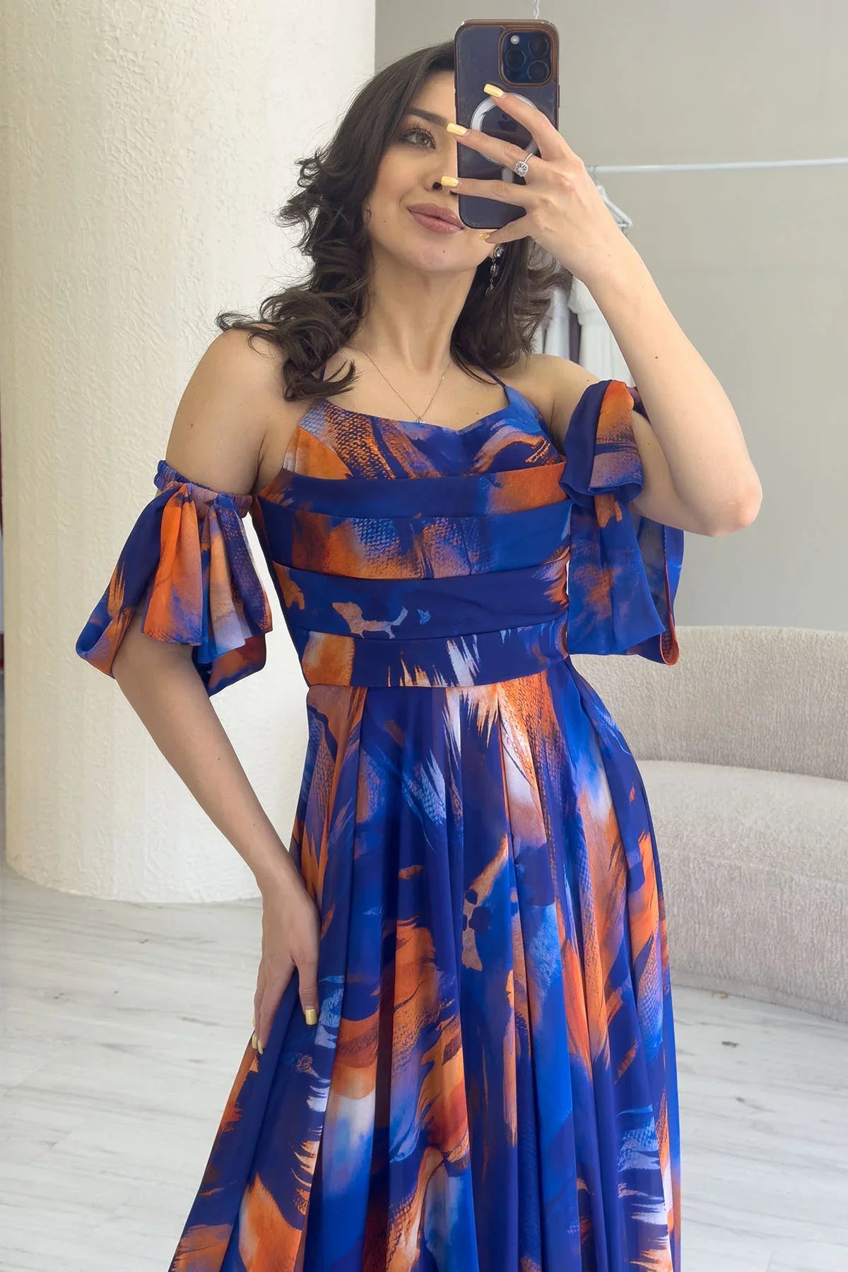 Saks Desenli Askılı Straplez Göğüs Drapeli Çıkarılabilir Kol Detaylı Abiye Elbise