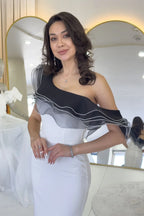 Beyaz Tek Omuz Fırfır Şerit Detaylı Midi Boy Kalem Elbise 