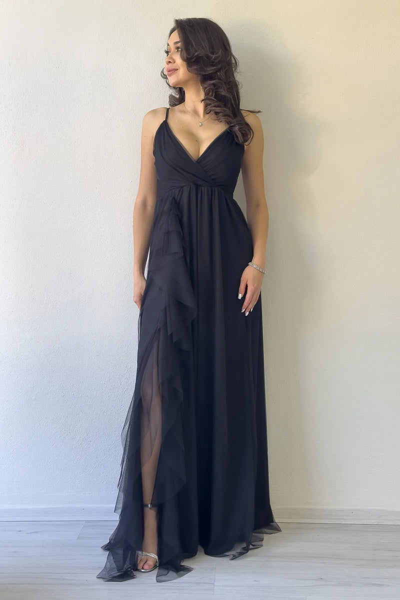Kadın Siyah Askılı  Volanlı Yırtmaç Detaylı Uzun Şifon Abiye Elbise 