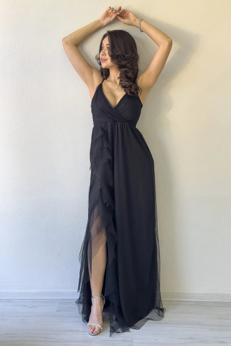 Kadın Siyah Askılı  Volanlı Yırtmaç Detaylı Uzun Şifon Abiye Elbise 