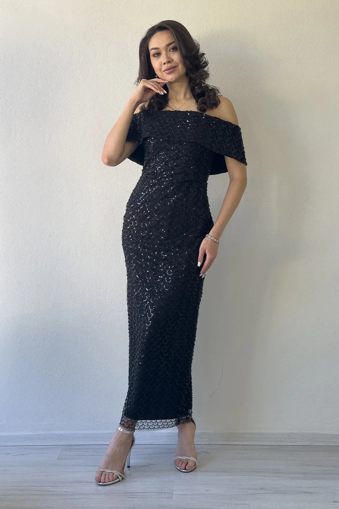 Kadın Siyah Düşük Omuz Taş İşleme Detaylı Midi Boy Abiye Elbise
