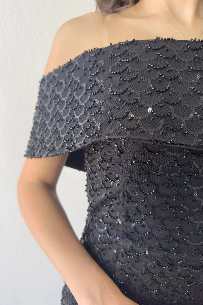 Kadın Siyah Düşük Omuz Taş İşleme Detaylı Midi Boy Abiye Elbise