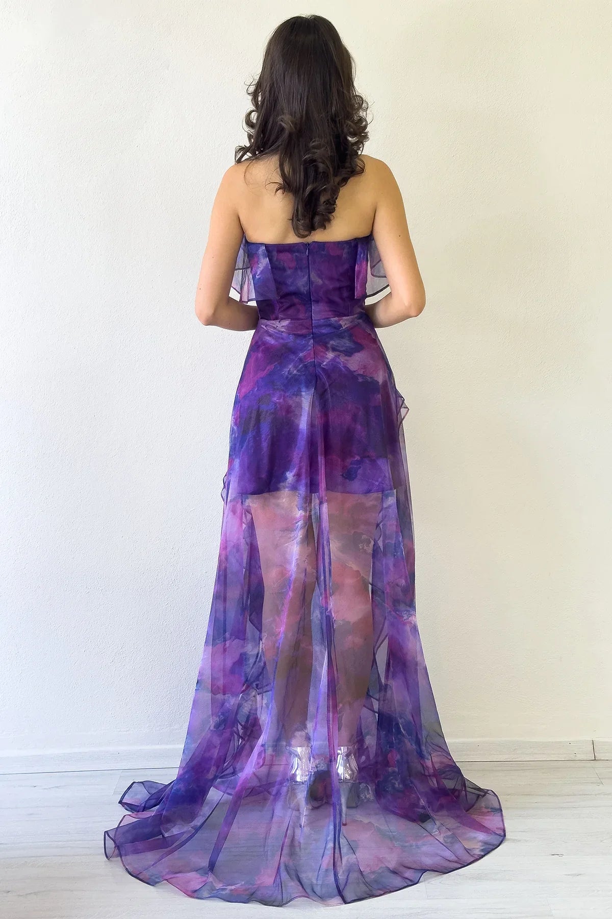 Kadın Mor Batik Desenli Straplez Fırfırlı Abiye Elbise 